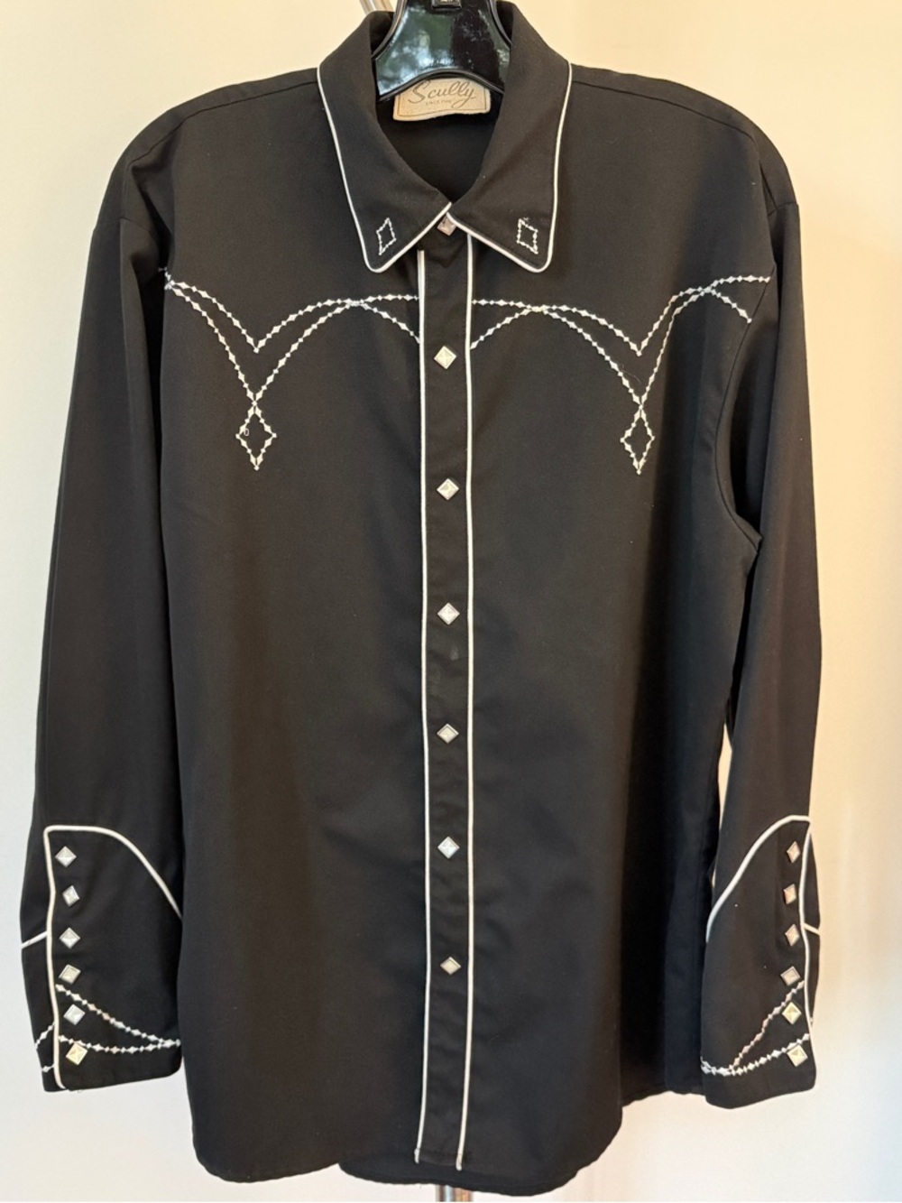 Scully Black Western Shirt with White Stitching Sz Medium